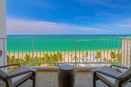 Lägenhet Luxury Beachfront Condo With Pool And Beachview Balcony San Juan