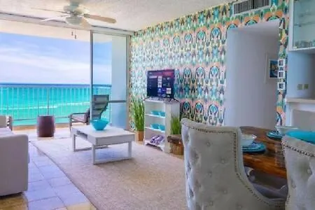 Lägenhet Luxury Beachfront Condo With Pool And Beachview Balcony San Juan