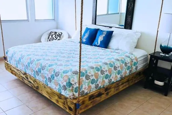 Lägenhet Luxury Beachfront Condo With Pool And Beachview Balcony San Juan Puerto Rico